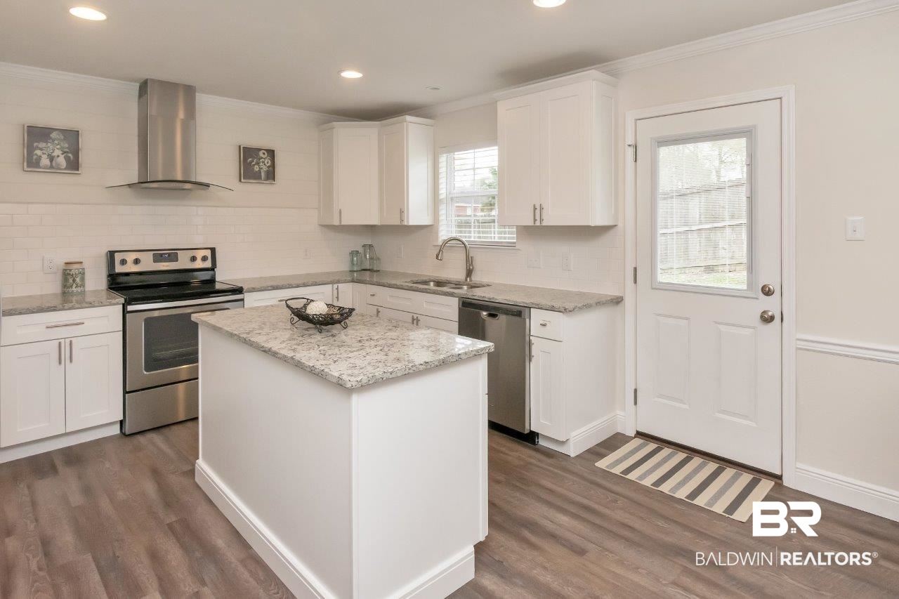 6555 Woodside Drive Theodore, AL 36582 - Photo 6 of 16