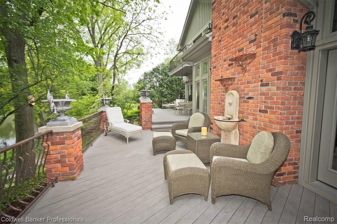32430 Evergreen Road Franklin, MI 48025 - Photo 56 of 59 2 Story Deck