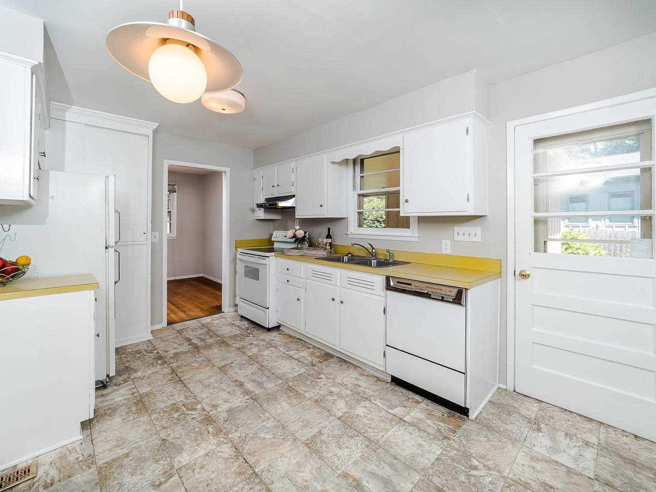3464 Leonard Street Raleigh, NC 27607 - Photo 7 of 13 Kitchen