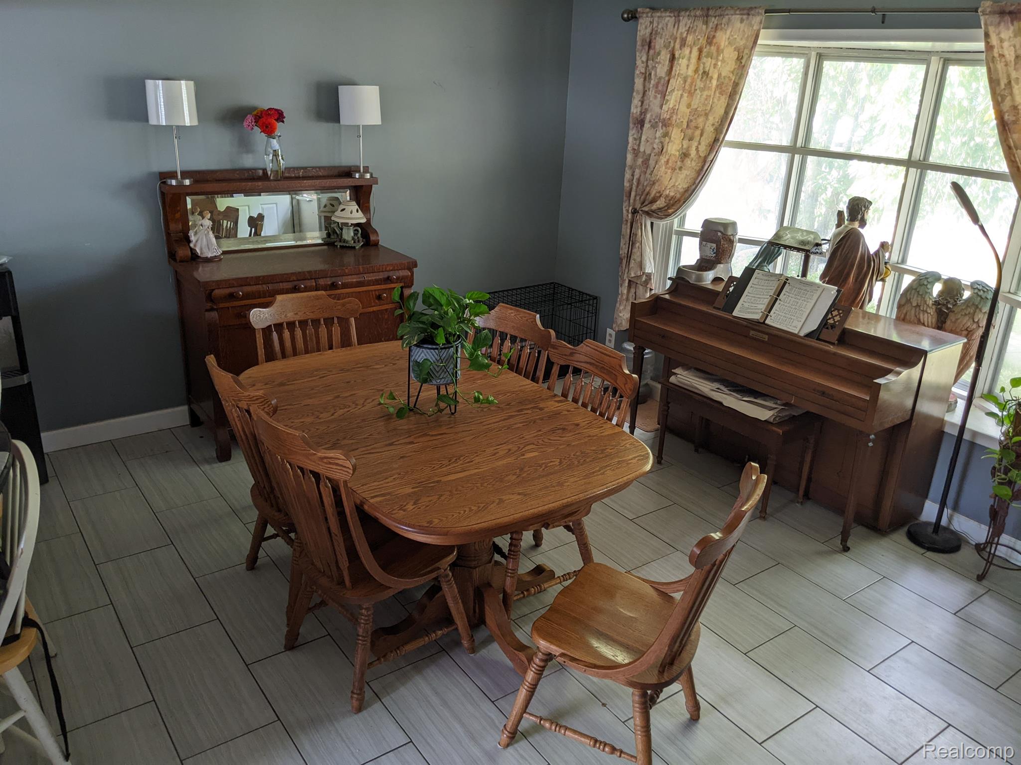 901 North Road Fenton, MI 48430 - Photo 4 of 24 Gallery Image 4