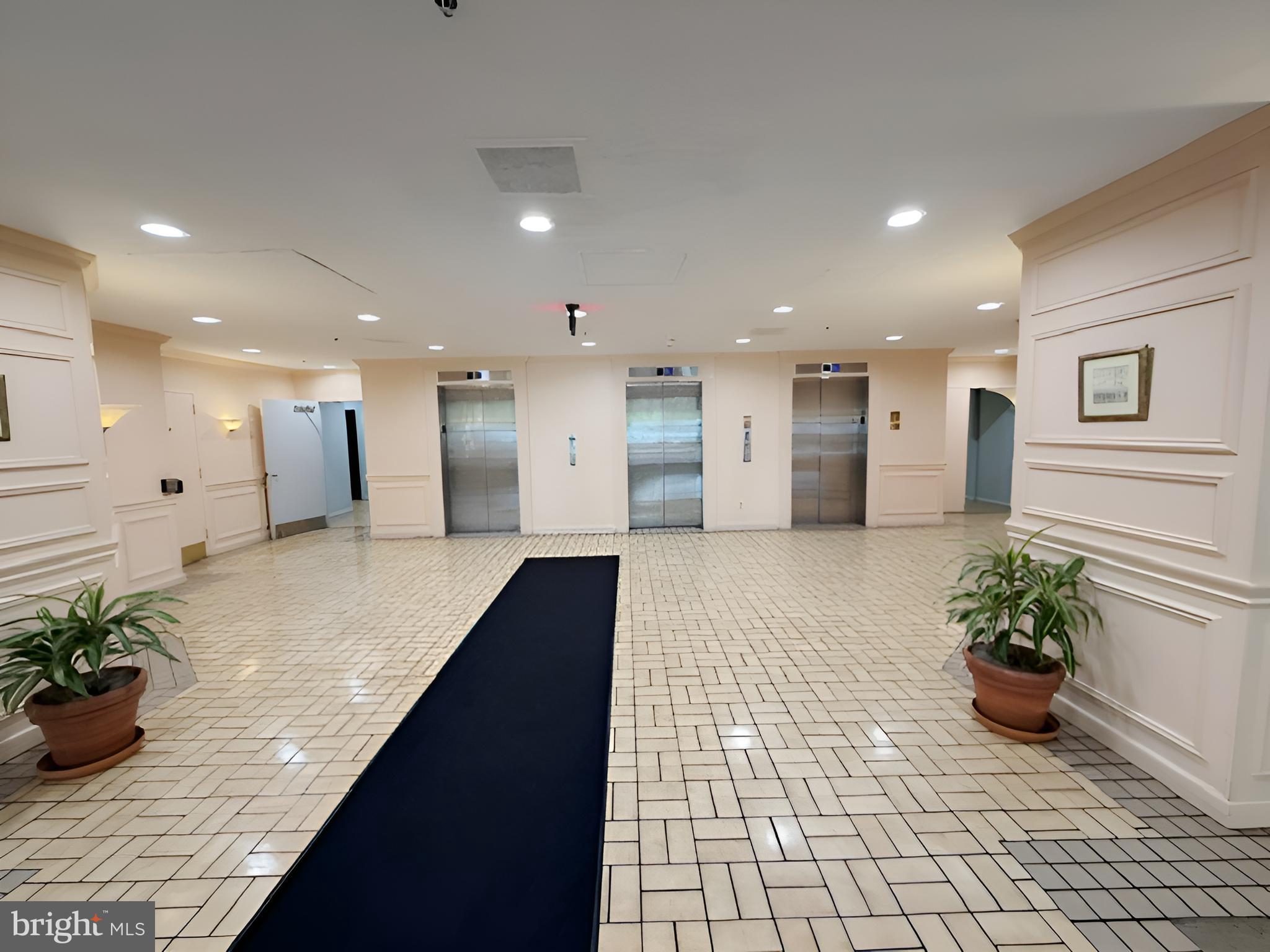 15115 Interlachen Drive, Unit 3902 Silver Spring, MD 20906 - Photo 6 of 11