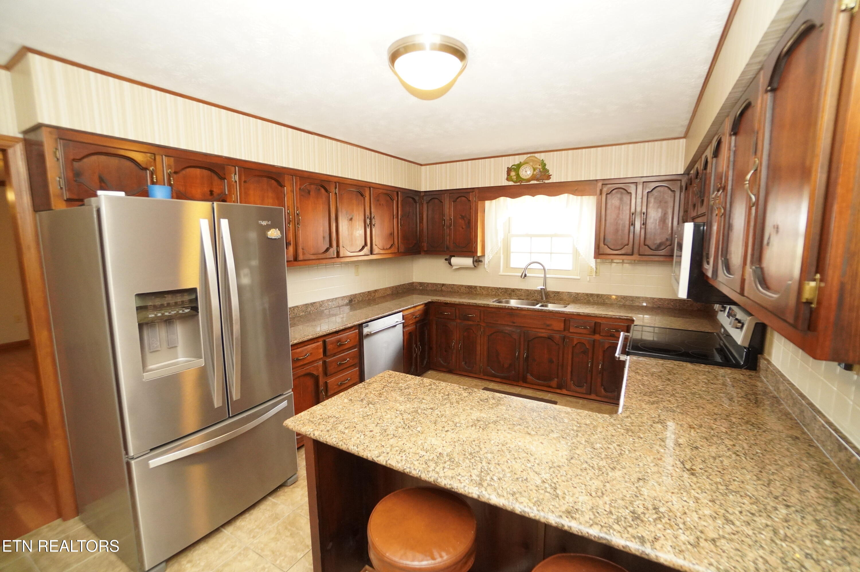 483 Shaver Drive Talbott, TN 37877 - Photo 7 of 35 483 shaver - bates (28)