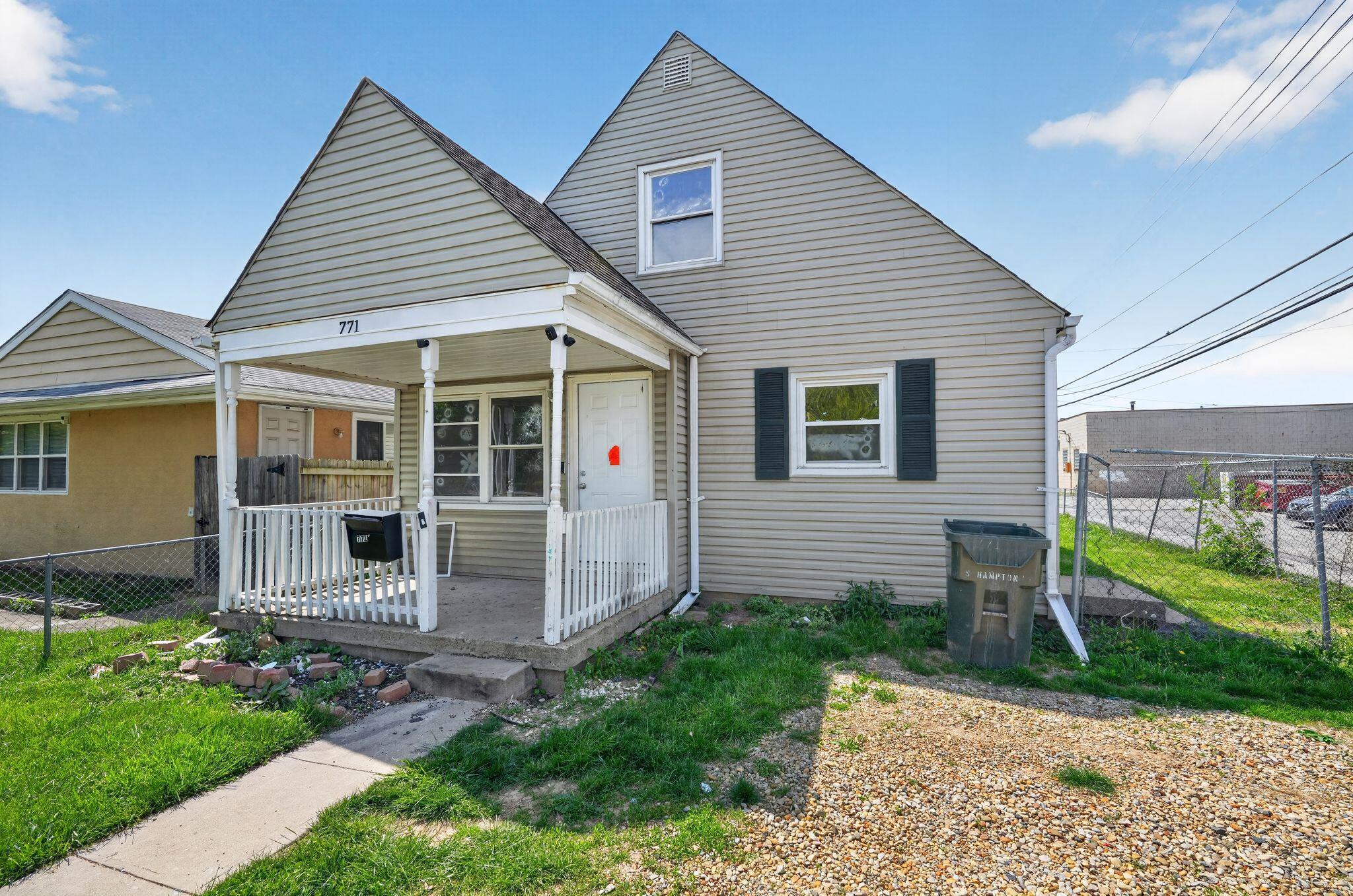 771 South Hampton Road Columbus, OH 43227 - Photo 2 of 33 04_771_S_Hampton_Rd_Columbus_OH_43227-Ex