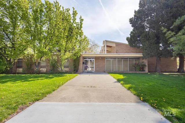 $1,900,000 | 408 North Garden Street, Boise, ID 83706