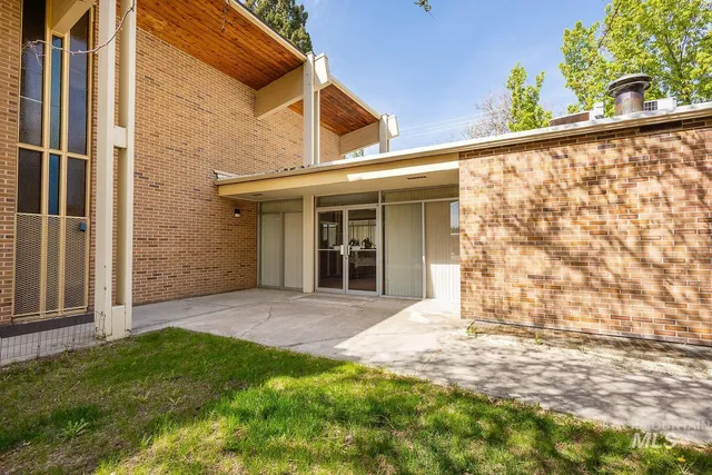 $1,900,000 | 408 North Garden Street, Boise, ID 83706