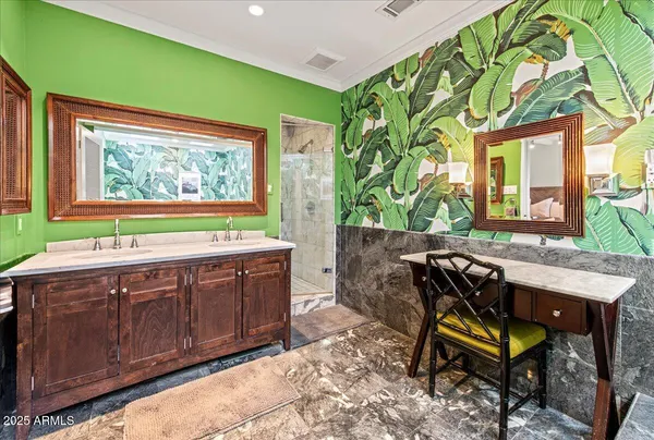 $1,895,000 | 4721 East Calle Redonda, Phoenix, AZ 85018