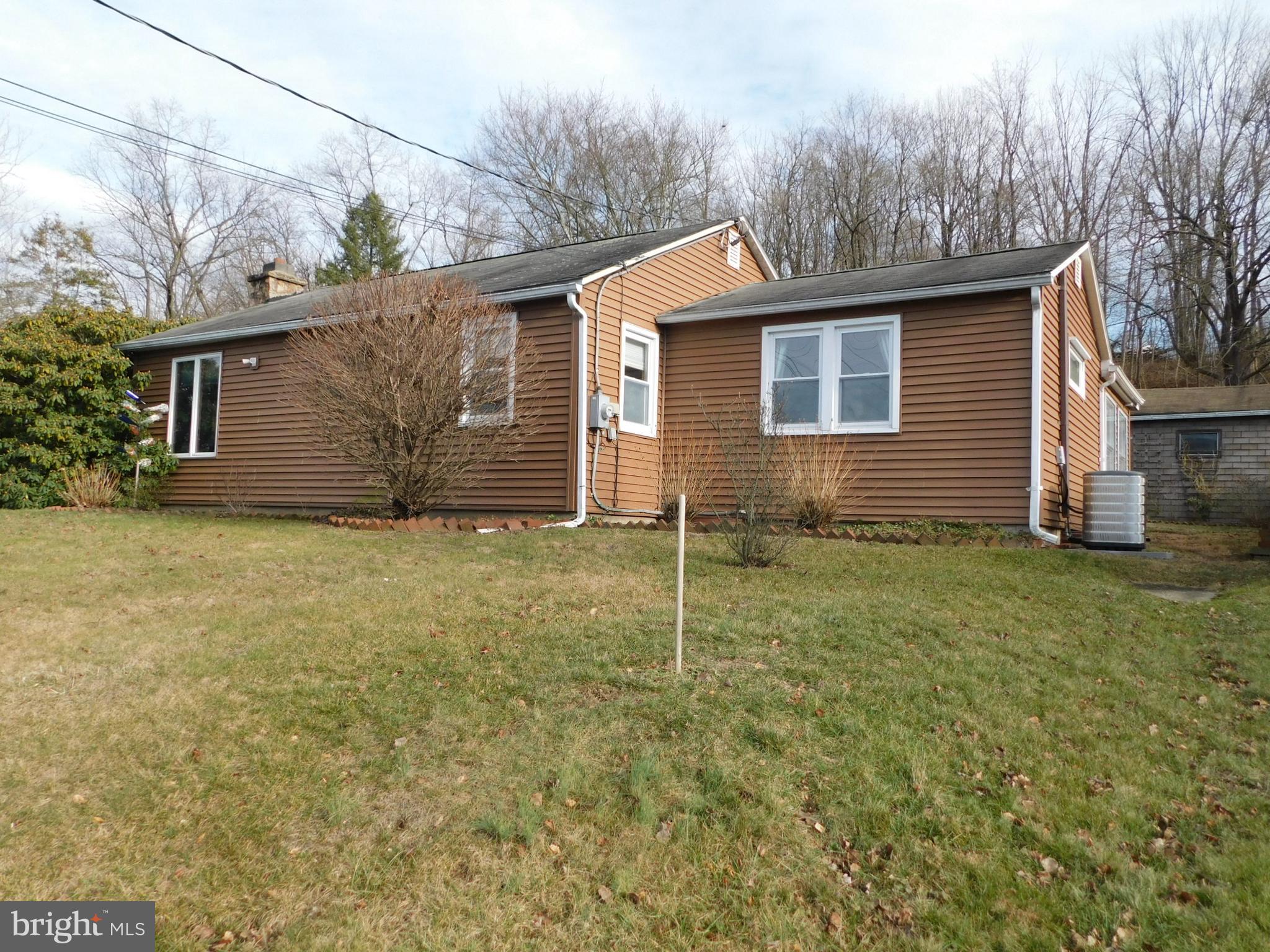 31 Ehst Road Bechtelsville, PA 19505 - Photo 2 of 26 Gallery Image 2