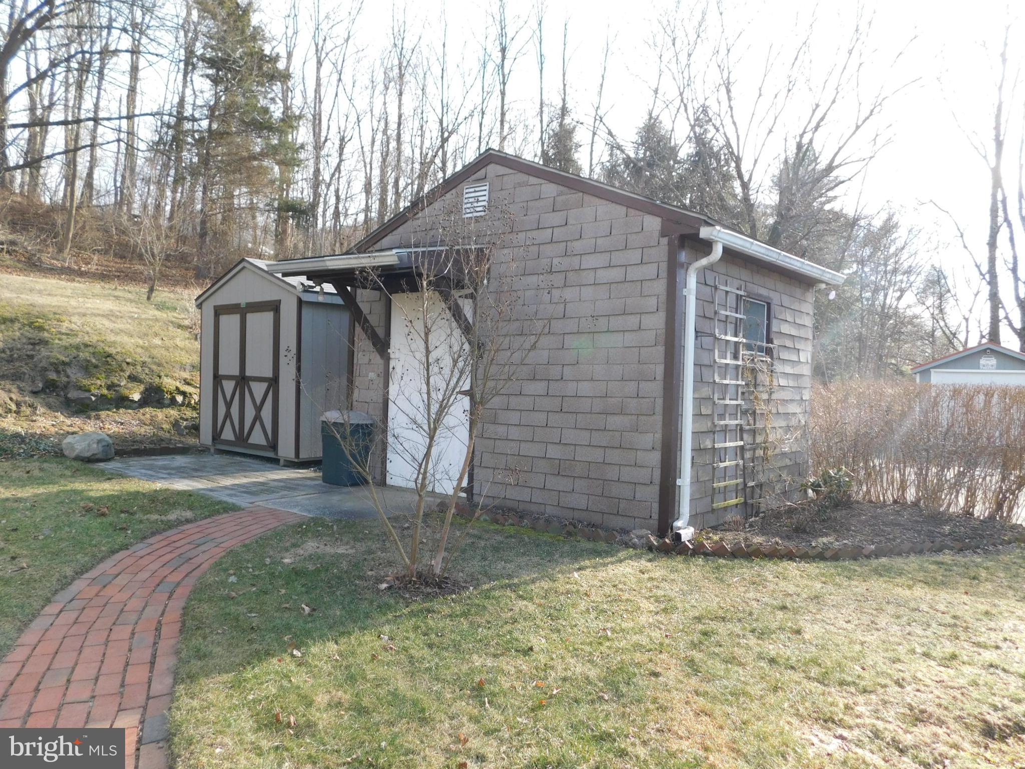 31 Ehst Road Bechtelsville, PA 19505 - Photo 6 of 26 Gallery Image 6