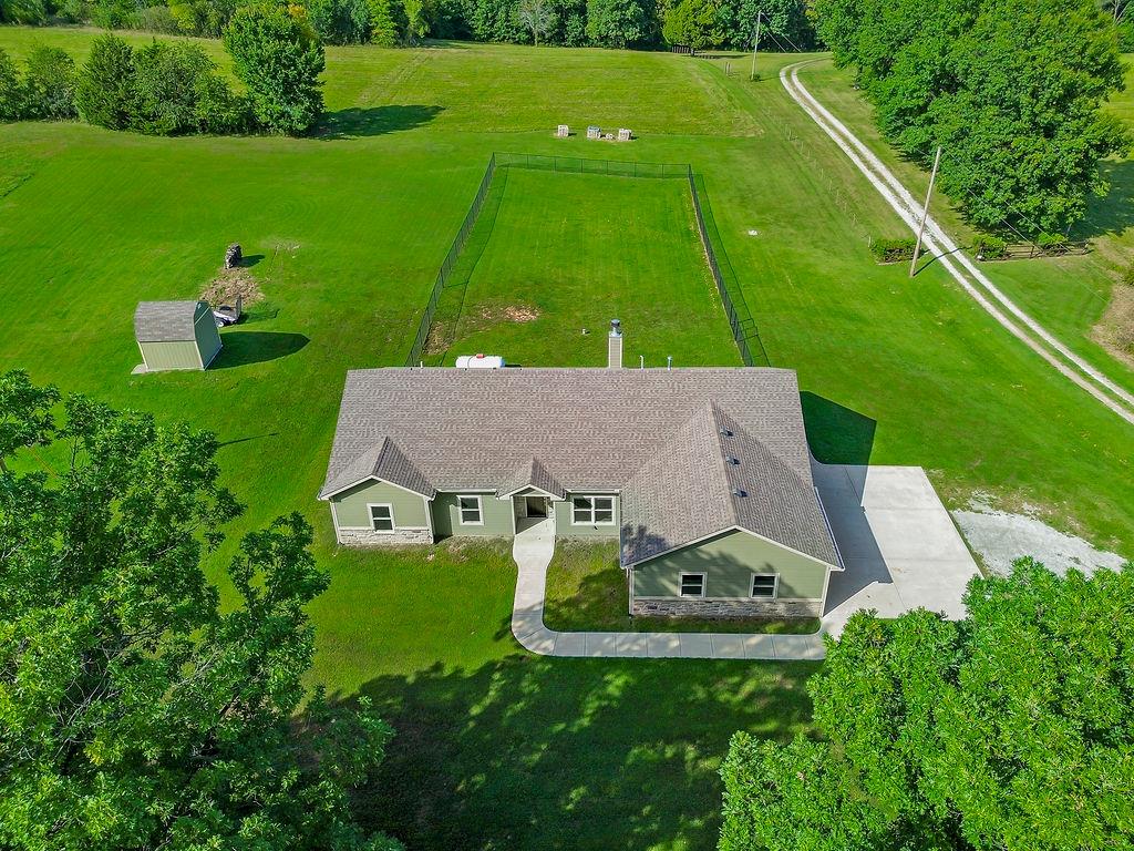 20562 Turner Road Leavenworth, KS 66048 - Photo 4 of 38 Gallery Image 4
