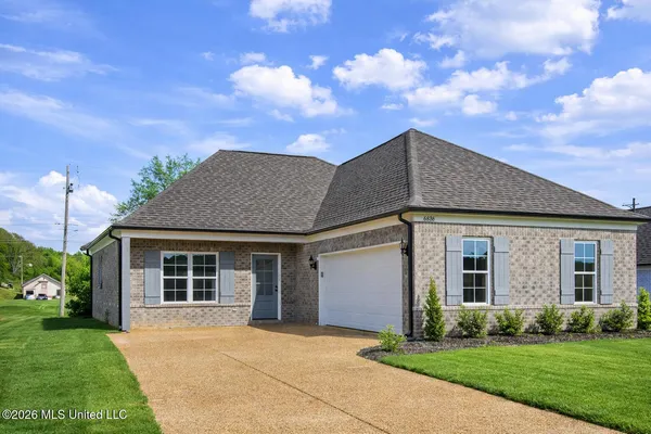 $306,900 | 6390 Jameson Cove, Walls, MS 38680