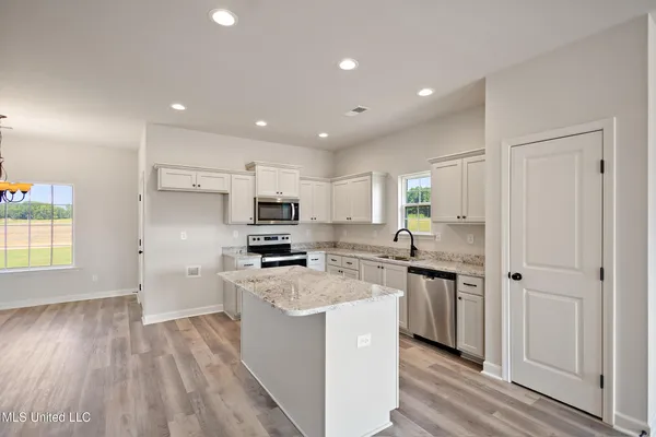 $306,900 | 6390 Jameson Cove, Walls, MS 38680