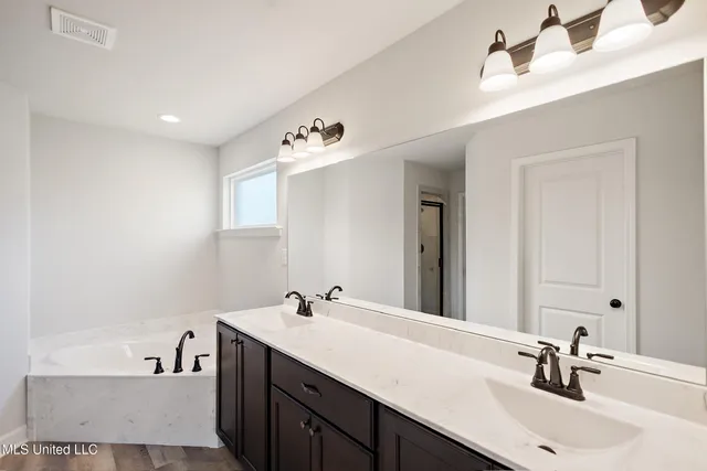 $306,900 | 6390 Jameson Cove, Walls, MS 38680