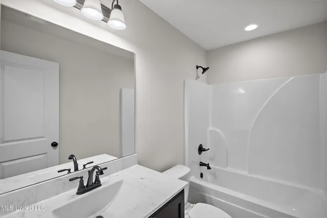 $306,900 | 6390 Jameson Cove, Walls, MS 38680