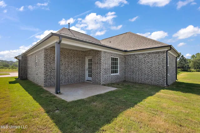 $306,900 | 6390 Jameson Cove, Walls, MS 38680