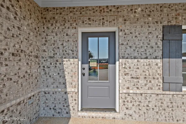 $306,900 | 6390 Jameson Cove, Walls, MS 38680