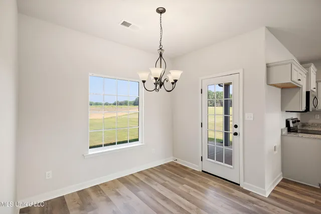 $306,900 | 6390 Jameson Cove, Walls, MS 38680