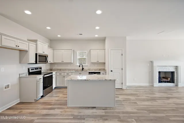 $306,900 | 6390 Jameson Cove, Walls, MS 38680