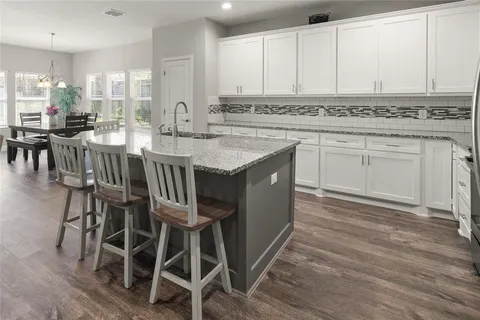 $295,500 | 5604 Wainwright Drive, Fort Worth, TX 76112