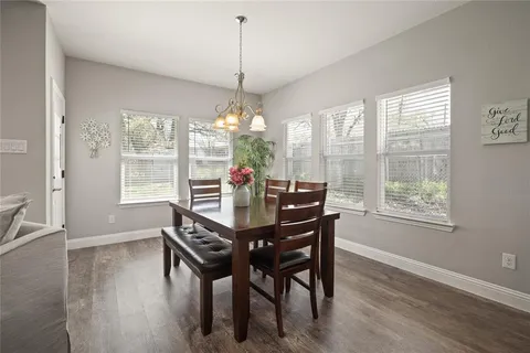 $295,500 | 5604 Wainwright Drive, Fort Worth, TX 76112