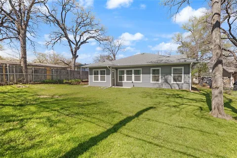 $295,500 | 5604 Wainwright Drive, Fort Worth, TX 76112