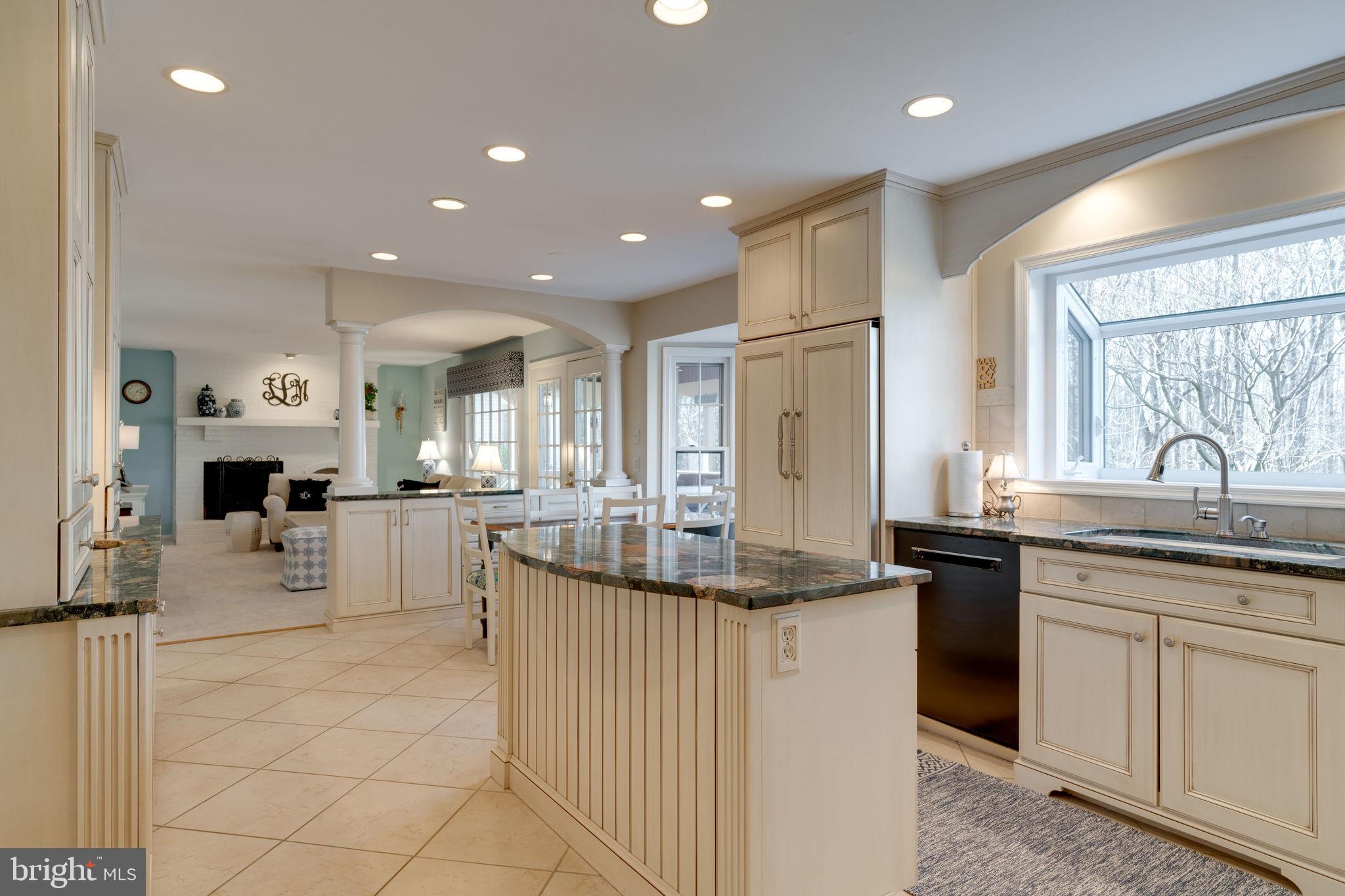 6809 Bluecurl Circle Springfield, VA 22152 - Photo 5 of 45 Gallery Image 5