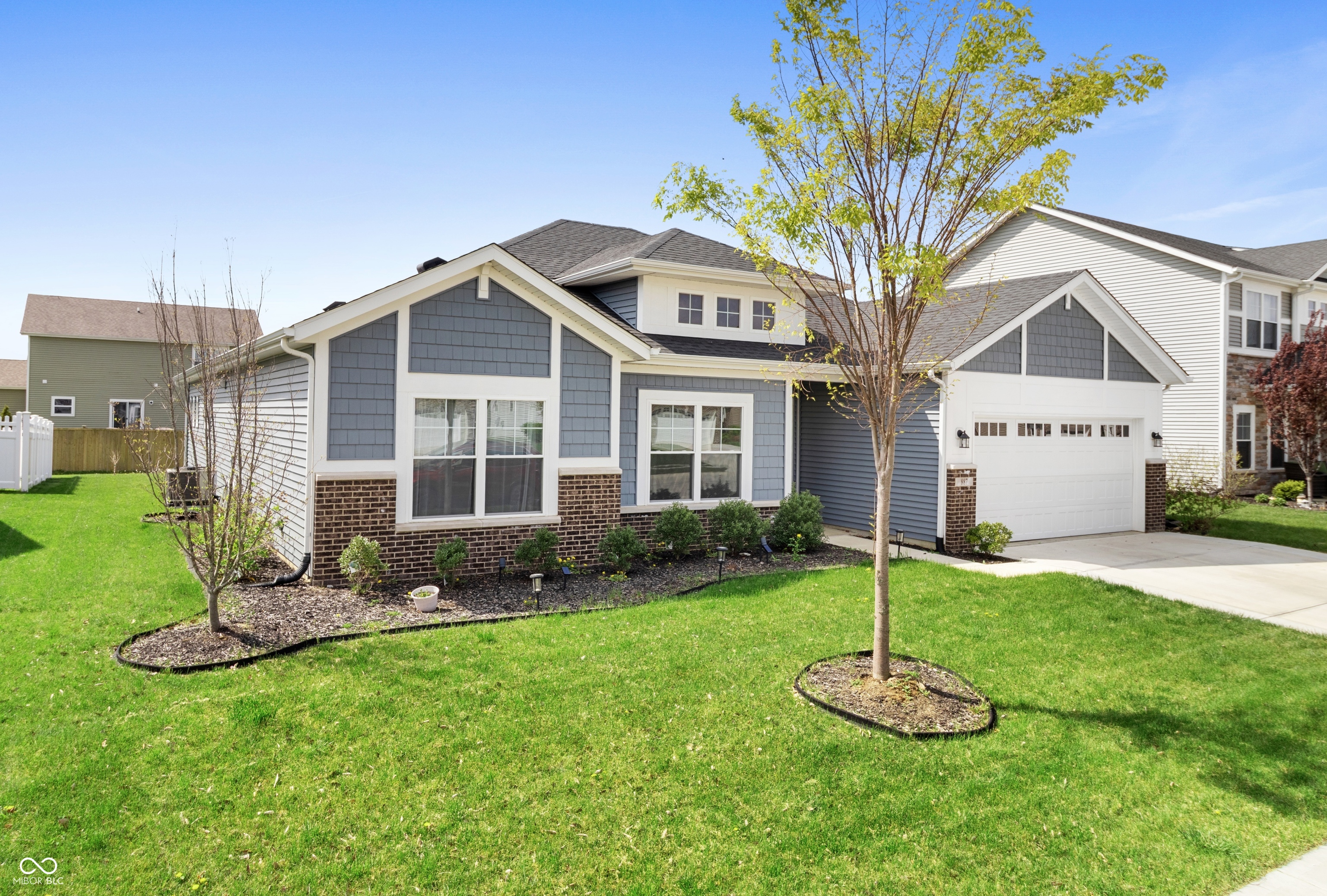 887 Rattlebox Lane Westfield, IN 46074 - Photo 2 of 45