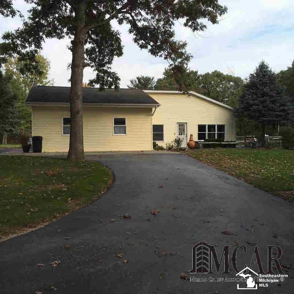 1625 Irish Road Dundee, MI 48131 - Photo 9 of 25 Paved and cemented drive