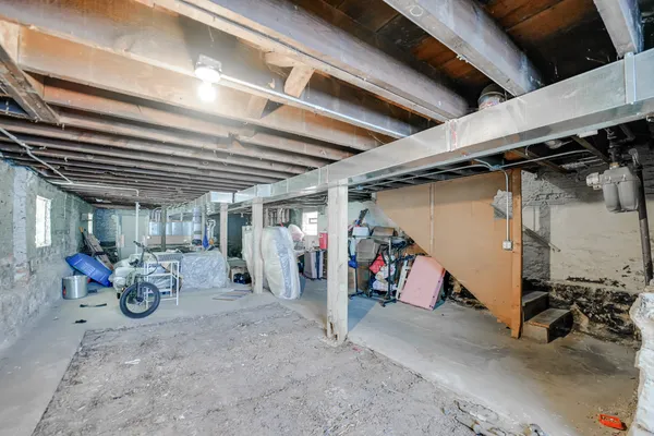 $829,000 | 2333 West Montana Street, Chicago, IL 60647