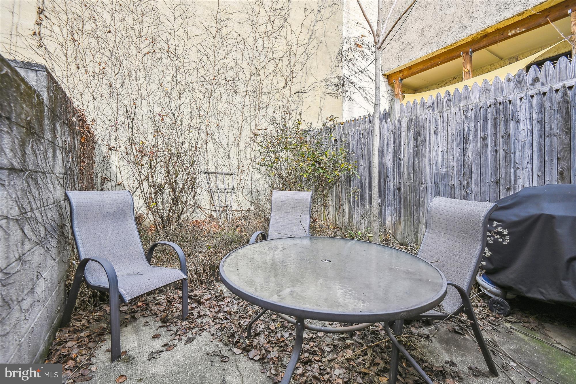 2050 Bank Street Baltimore, MD 21231 - Photo 35 of 36 Patio area