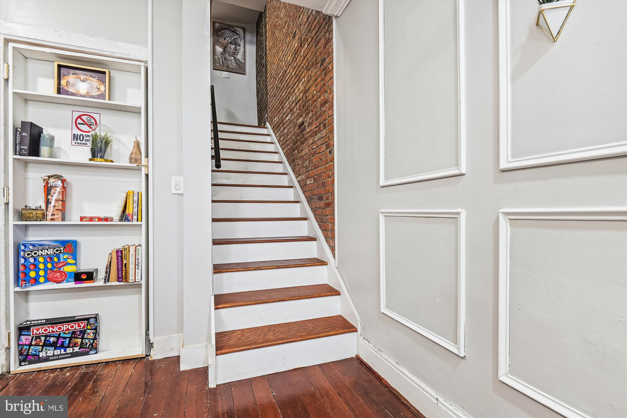 2050 Bank Street Baltimore, MD 21231 - Photo 10 of 36 Stairway to second floor Unit 1
