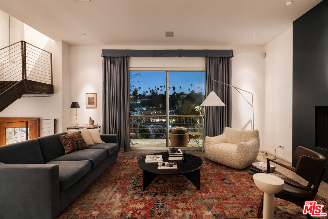 3103 Hamilton Way Los Angeles, CA 90026 - Photo 34 of 36 a living room with furniture and a flat screen tv