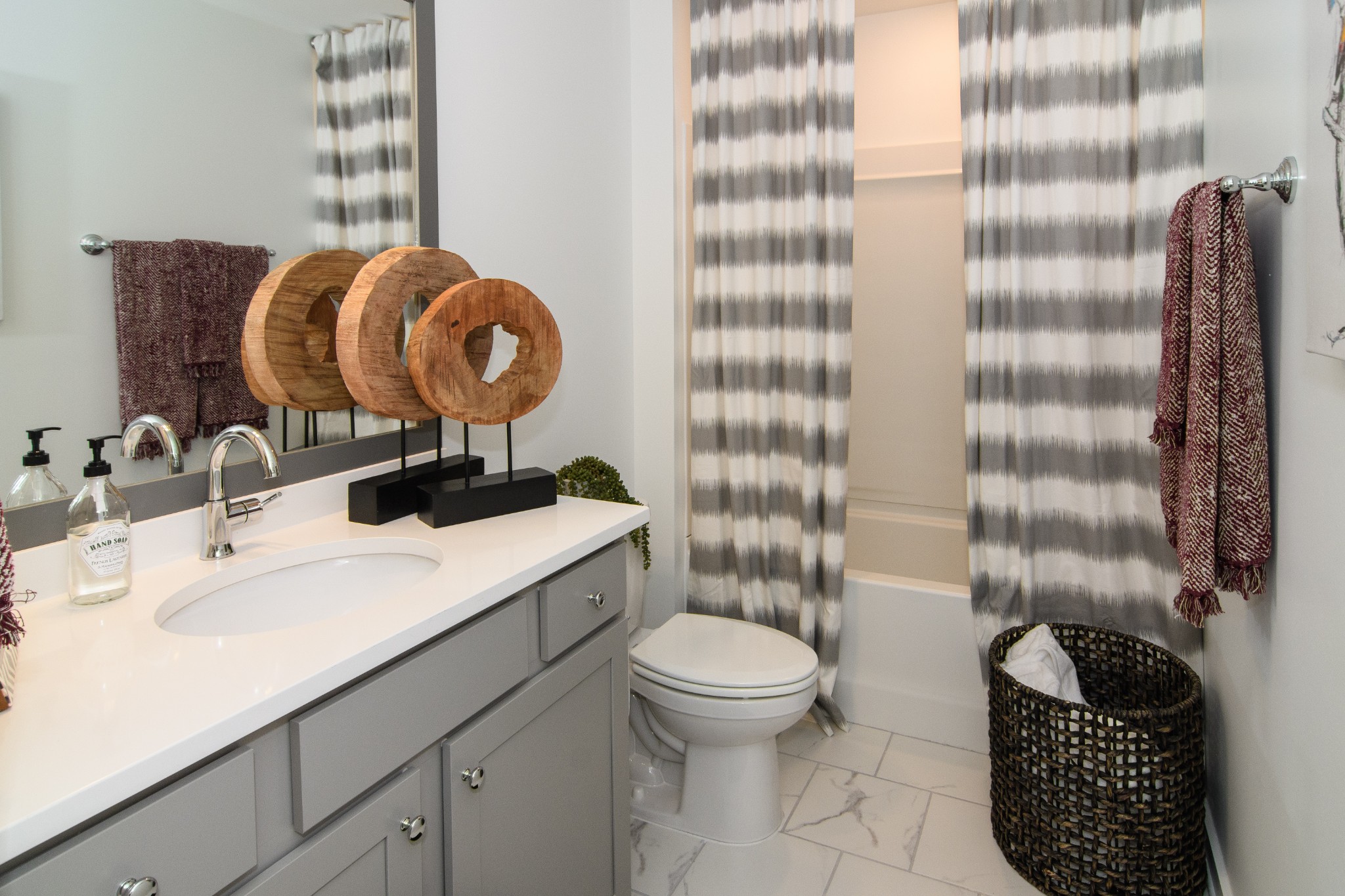 892 Plowson Road Mount Juliet, TN 37122 - Photo 30 of 39 a bathroom with a sink toilet and shower