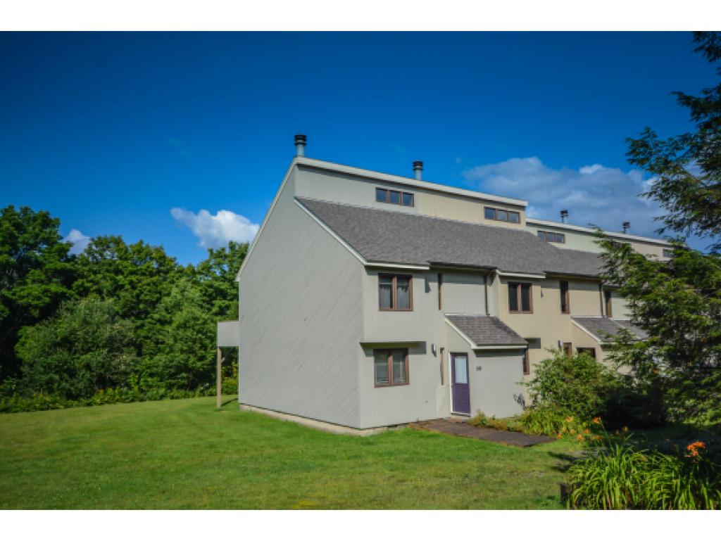 28 D Cross Town Road, Unit 28D West Dover, VT 05356 - Photo 2 of 14 Gallery Image 2