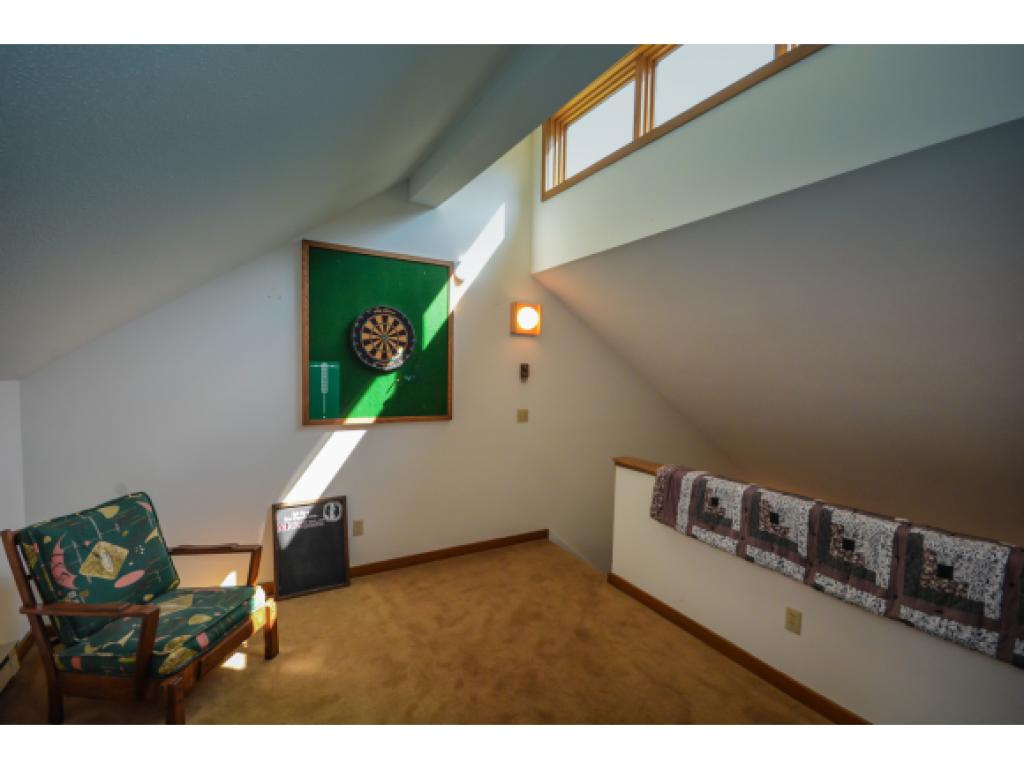 28 D Cross Town Road, Unit 28D West Dover, VT 05356 - Photo 12 of 14 Gallery Image 12