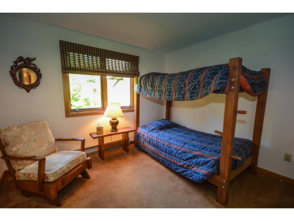 28 D Cross Town Road, Unit 28D West Dover, VT 05356 - Photo 10 of 14 Gallery Image 10