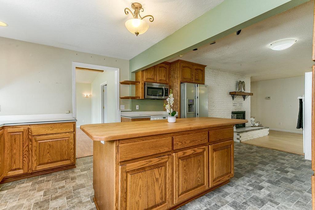 100 Windsor Way Central Point, OR 97502 - Photo 9 of 33 Additional Photo