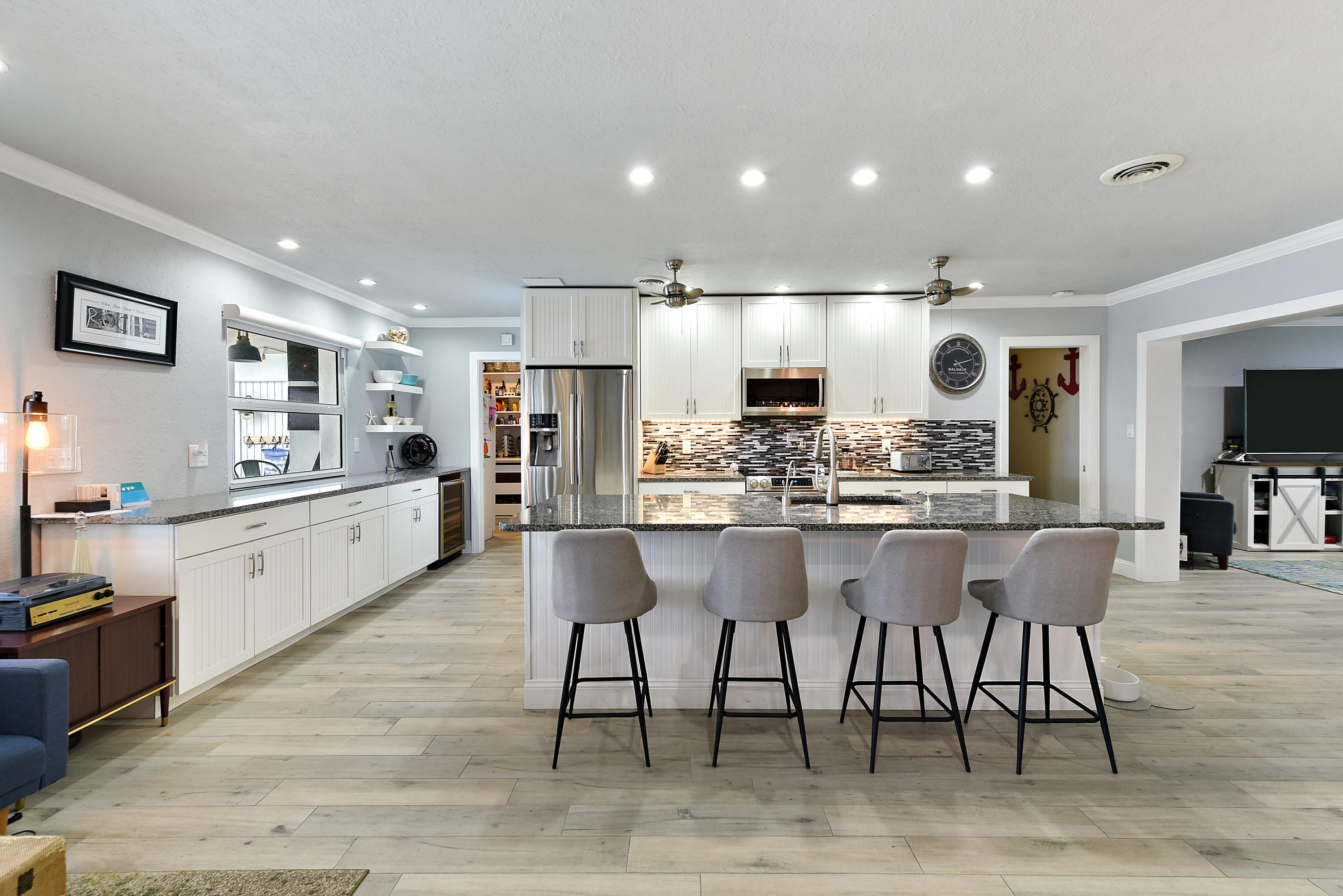 425 Marlin Road North Palm Beach, FL 33408 - Photo 15 of 27 Kitchen 5