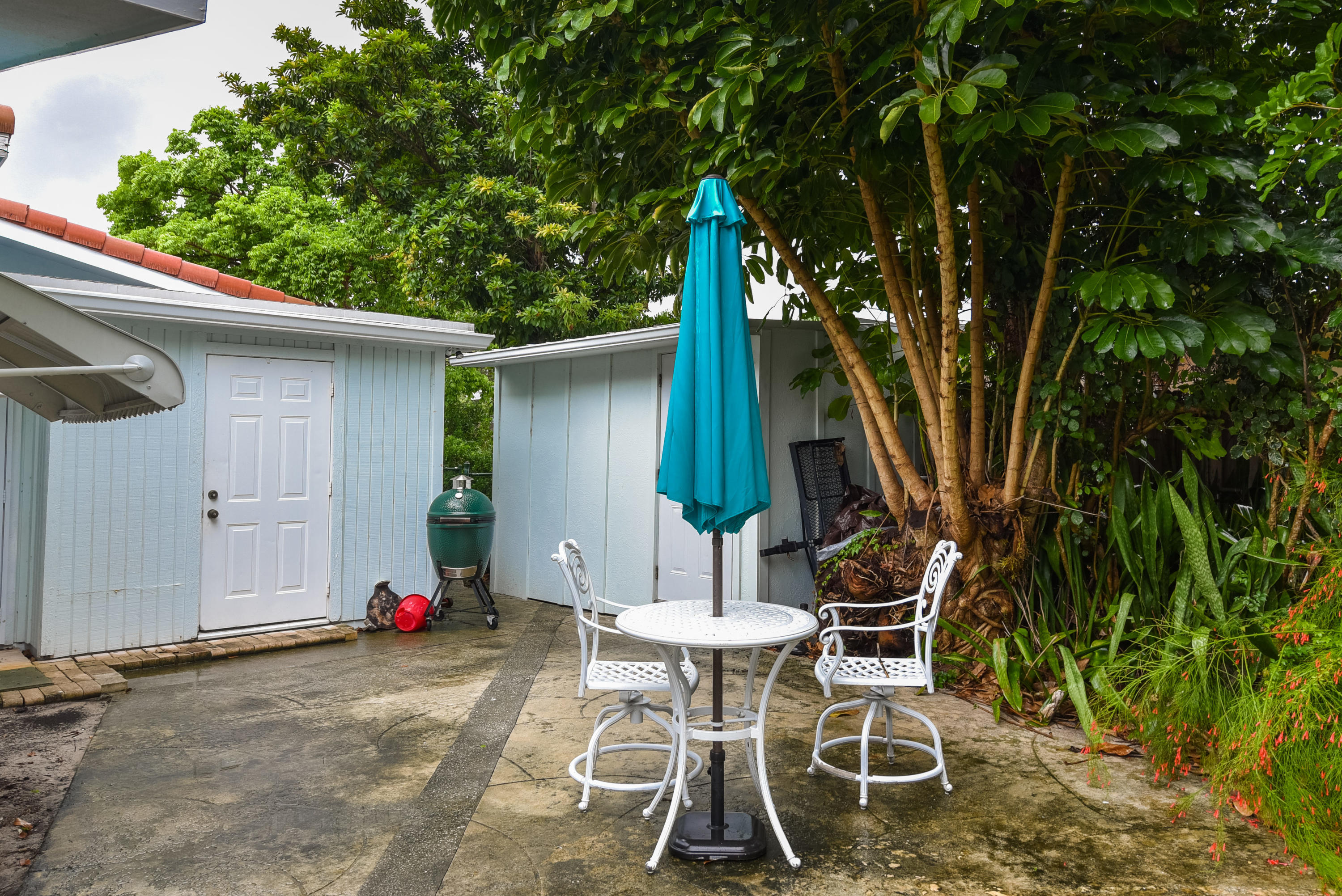 425 Marlin Road North Palm Beach, FL 33408 - Photo 26 of 27 Side area 2 and Sheds