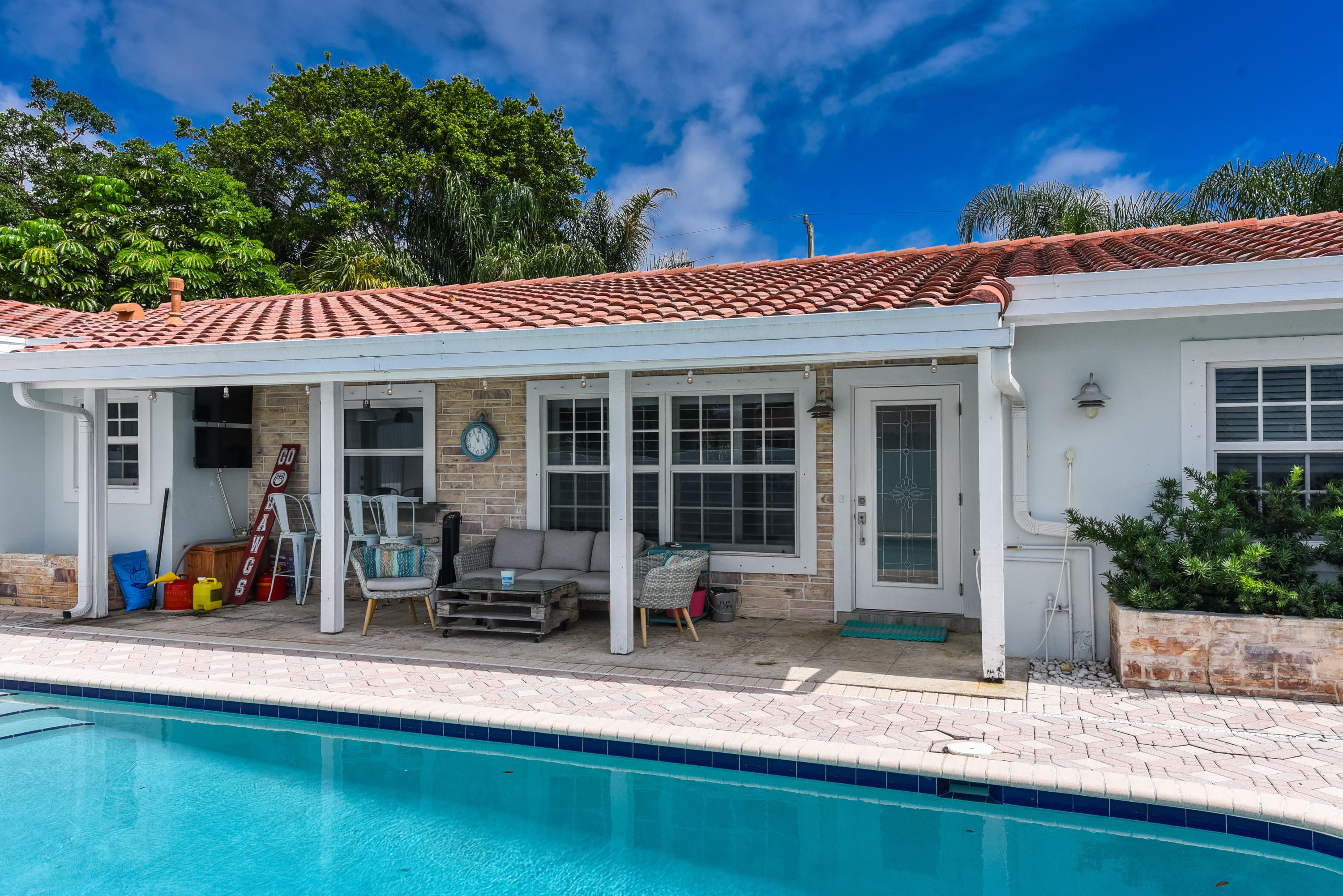 425 Marlin Road North Palm Beach, FL 33408 - Photo 7 of 27 Pool Are