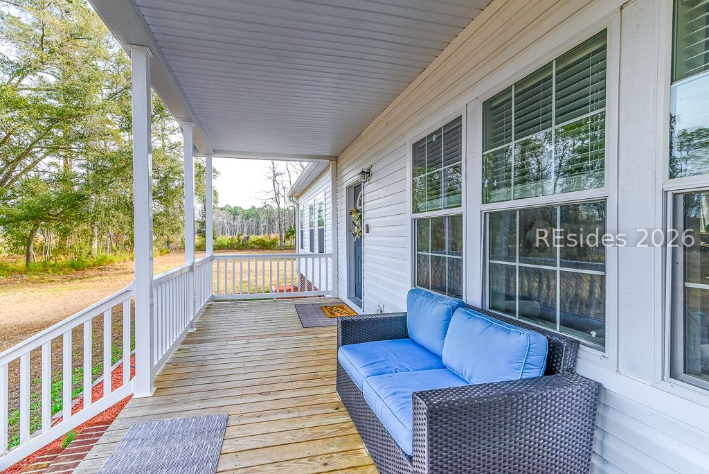 1382 Tillman Road Ridgeland, SC 29936 - Photo 3 of 30