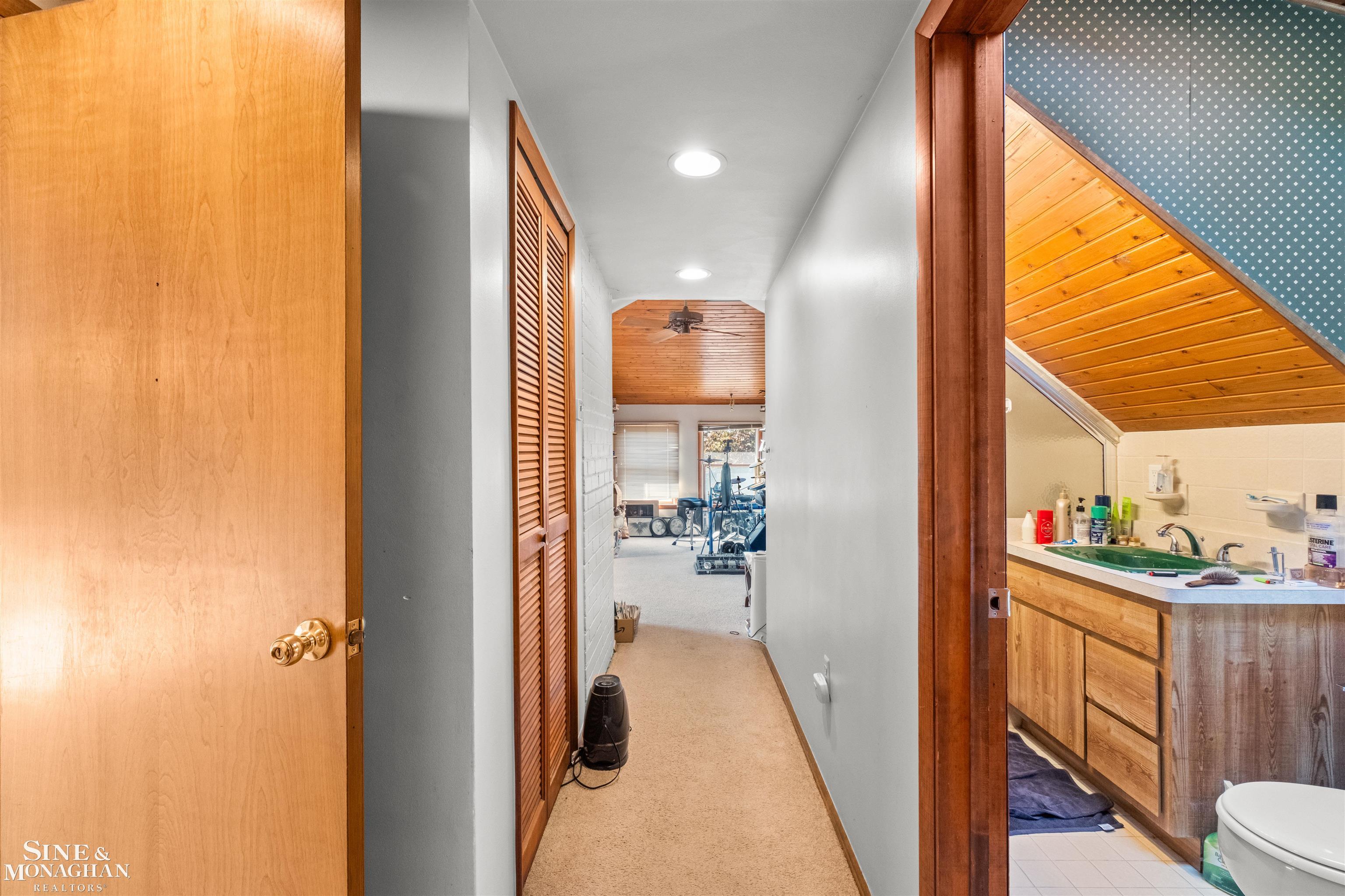 674 Neff Road Grosse Pointe, MI 48230 - Photo 25 of 38