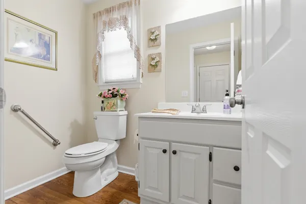 $469,900 | 2013 Adonis Drive, Murfreesboro, TN 37128