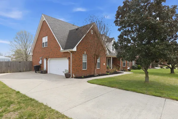 $469,900 | 2013 Adonis Drive, Murfreesboro, TN 37128