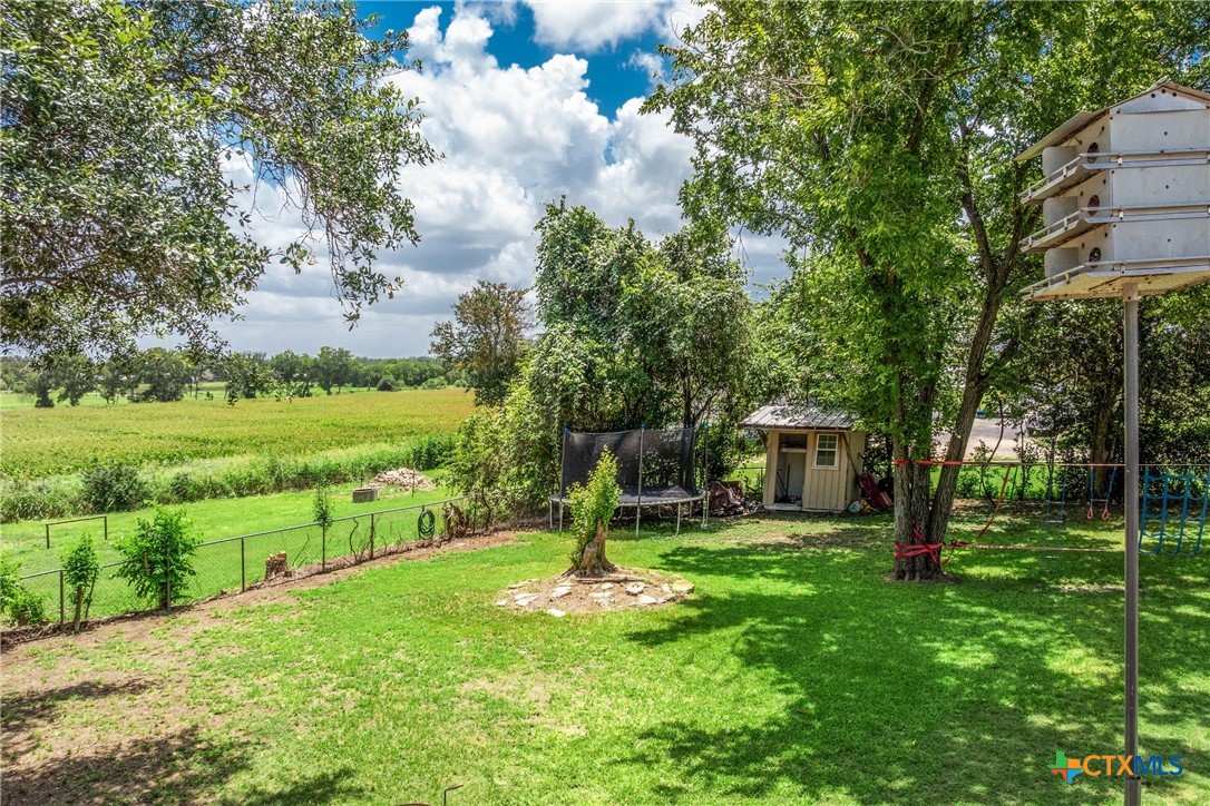 1004 Mitchell Street Gonzales, TX 78629 - Photo 43 of 46