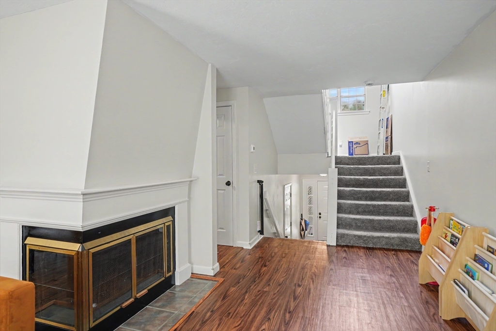 113 Ridgefield Circle, Unit C Clinton, MA 01510 - Photo 8 of 30
