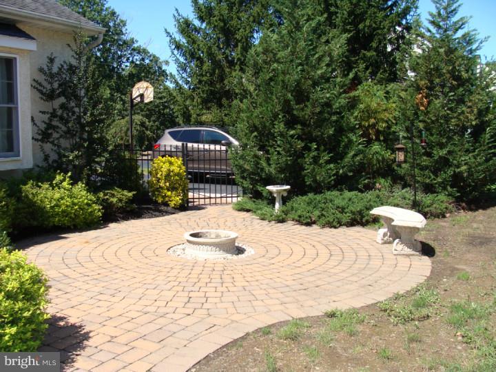 3033 Highley Road Audubon, PA 19403 - Photo 21 of 25 Patio
