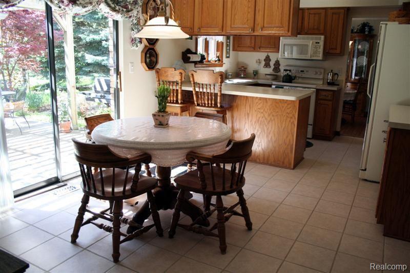 61234 Spring Circle Trail Washington, MI 48094 - Photo 3 of 24 Breakfast Nook