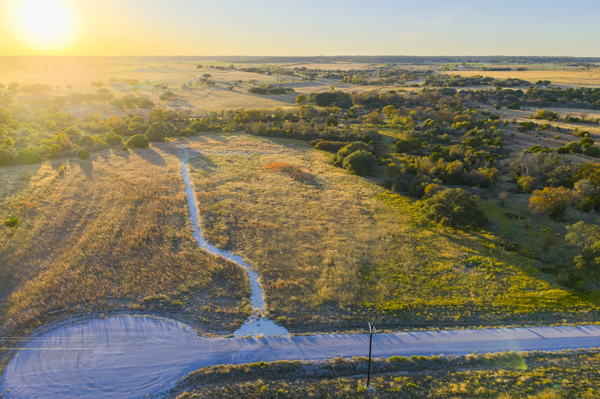 511 County Road 511 Hamilton, TX 76531 - Photo 13 of 15 a view of city and ocean