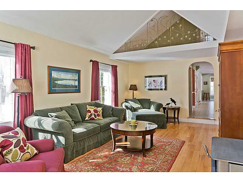 31 Yarmouth Road Gray, ME 04039 - Photo 21 of 35 Den/Family/Great Room.