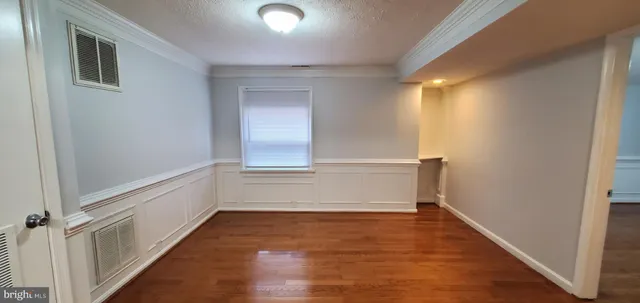 $1,955 | 816 North Commerce Avenue, Unit B, Front Royal, VA 22630